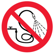 Запрещающий знак Запрещается разбрызгивать воду P17