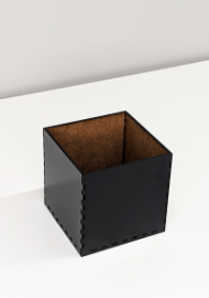 Подарочная коробка простая 10*10*10 см ЛХДФ (черная)