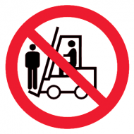 Запрещающий знак Перевозка людей на погрузчике запрещена